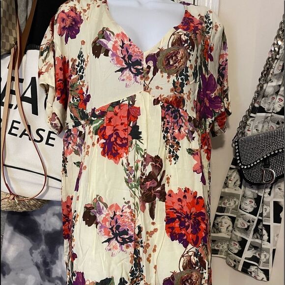 $2/15 Ivory Floral Babydoll Dress - Picture 1 of 3